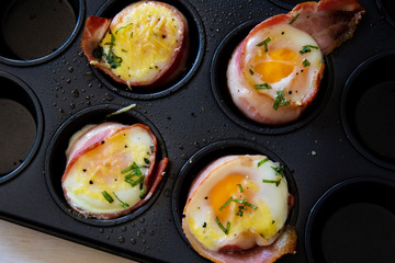 Bacon egg cup with cheese