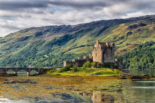 Eilean Donan Castle, Loch Duid, Highlands, Scotland, United Kingdom