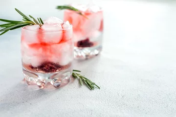Foto op Plexiglas Refreshing summer drinks cocktails in glasses with ice. Homemade lemonade. Copy space © Александр Захаров