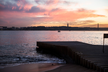 Obraz premium sunset at the pier