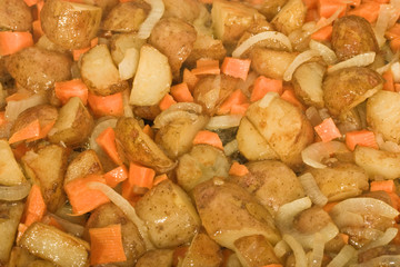 potatoes with carrots and onions
