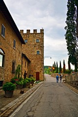 paesaggio dello storico borgo di Badia a Passignano situato sulle colline del Chianti in provincia di Firenze in Toscana, Italia