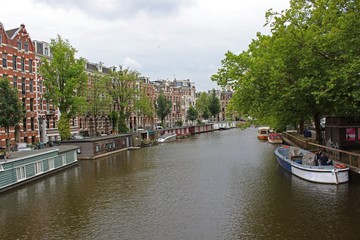 Obraz premium amsterdam canal in the netherlands