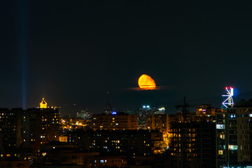 Moon over Tbilisi s downtown © Anna Bogush