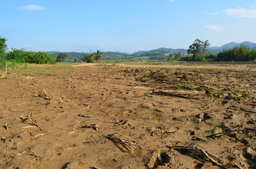 The soil broke after flooding in the evening.