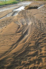 The soil broke after flooding in the evening.