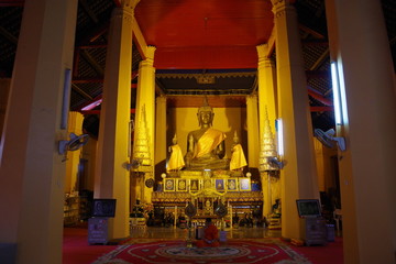 ラオス　ヴィエンチャンの仏教寺院