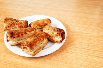 puff pastry biscuits with marmalade insulated