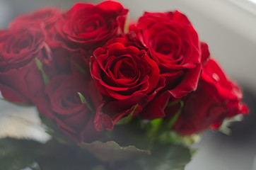 Obraz na płótnie Canvas bouquet of red roses