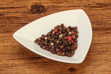 Peppercorn heap in the bowl
