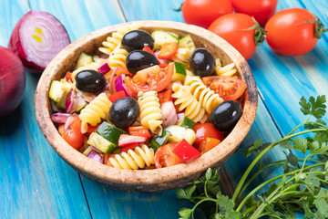 Pasta and fresh vegetables salad