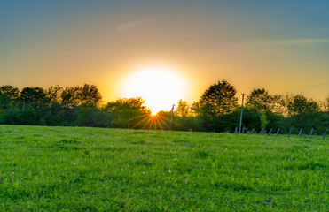 Obraz premium Crown of the sun at sunset