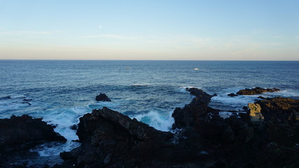 This is a picture taken in Seongsan Ilchulbong Peak, Jeju Island, Korea.