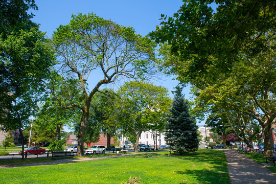 Lynn Common is a public green park in downtown Lynn, Massachusetts MA, USA. 
