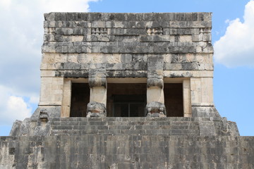 Naklejka premium ancient mayan ruins