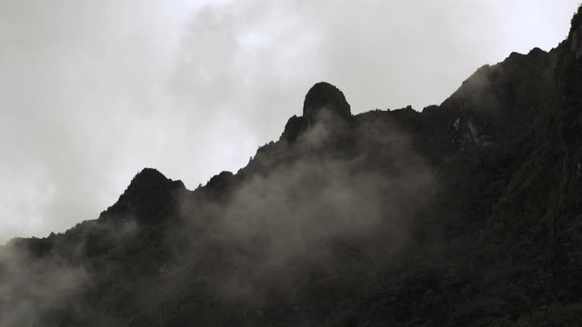 WS T/L mountains and clouds in Cusco Peru
