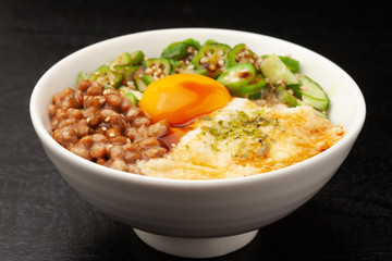 ネバネバ丼