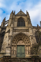 Fototapeta na wymiar Basilique Saint Michel in Bordeaux, France