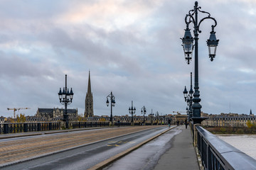 Fototapeta na wymiar Pont de Pierre in Bordeaux, France