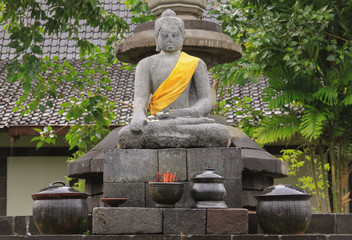 statue of buddha