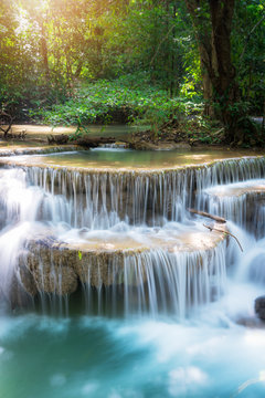 Huay Mae Khamin waterfall in tropical forest, Thailand © totojang1977