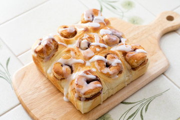 自宅でパン作り　シナモンロールブレッド