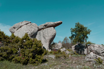 Piedras erosionadas en la sierra naturalmente © Esperanza