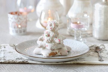 Gingerbread christmas tree. Beautiful winter dessert.