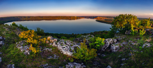 Obraz premium Beautiful view over the river on a sunny day. Outdoor recreation. Dniester Grand Canyon.