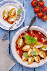 Pasta stuffed with ricotta and spinach