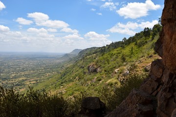Naklejka premium Scenic mountain landscapes against sky in rural Kenya