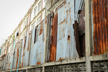 Fototapeta na wymiar old abandoned building (2)