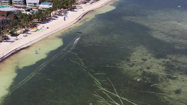 Kite surfing on the bulabog beach