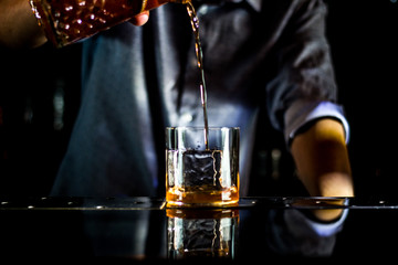 cocktail pour