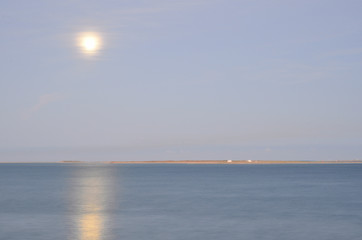 Pleine lune sur le banc d'Arguin