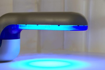 Narrow band uvb lamp. This apparatus use specific wavelength 311 nm. of uvb to remedy Vitiligo and Psoriasis.