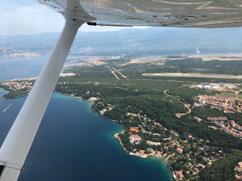 Mit dem Kleinflugzeug über Kroatien