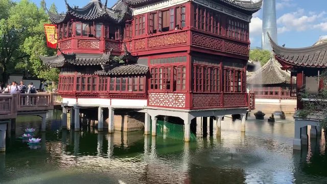 Pagode lacustre &agrave; Shanghai, Chine