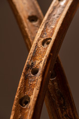 roue de vélo en bois