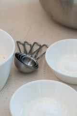 measuring spoons