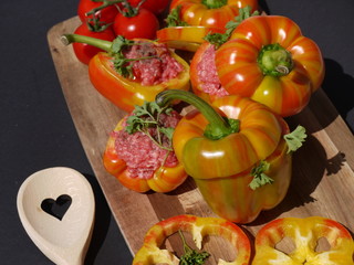 Gefüllte Tigerpaprika