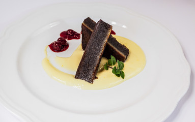 Brownie in a vanilla sauce