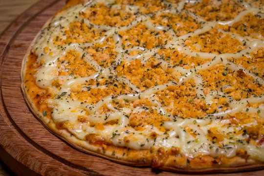 Chicken pizza with catupiry cheese, in Brazil it is called pizza de frango com catupiry