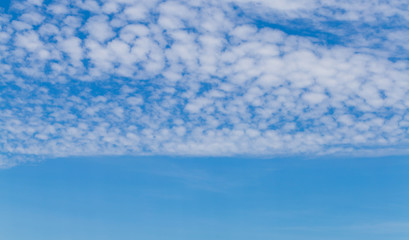 Obraz premium Blue sky with white clouds background, Environment day concept