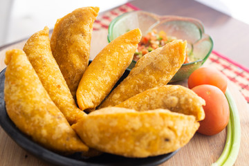 Juego de empanadas con aji