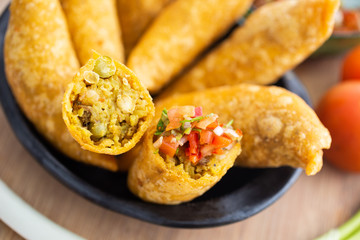 Empanadas de Arroz con Arvejas