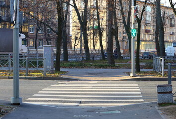 Pedestrian crossing green light