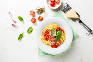 Classic italian spaghetti pasta with tomato sauce