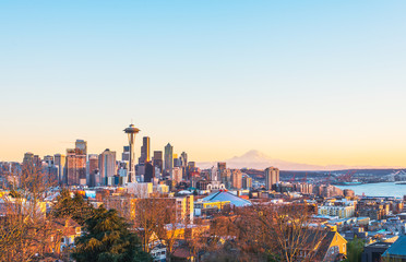 Fototapeta na wymiar scenic view Seattle cityscape in the sunset time,Washington,USA. 