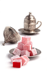 Turkish delight and rock candy
(akide ve lokum)